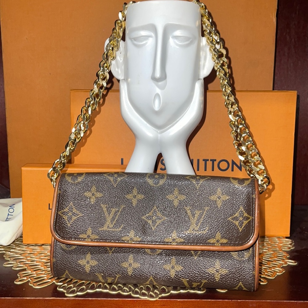 SOLD Louis Vuitton Pochette Twin PM